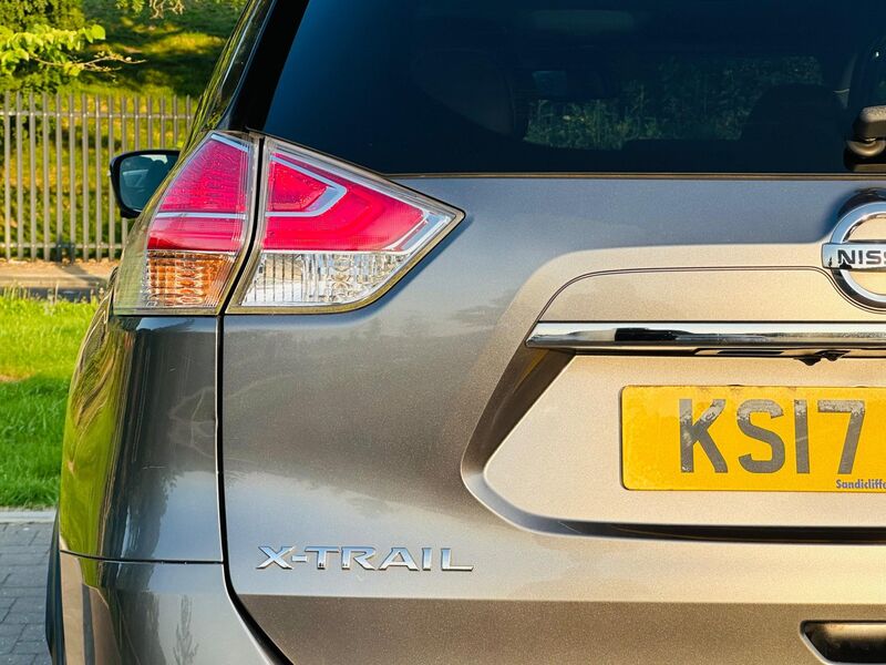 NISSAN X-TRAIL
