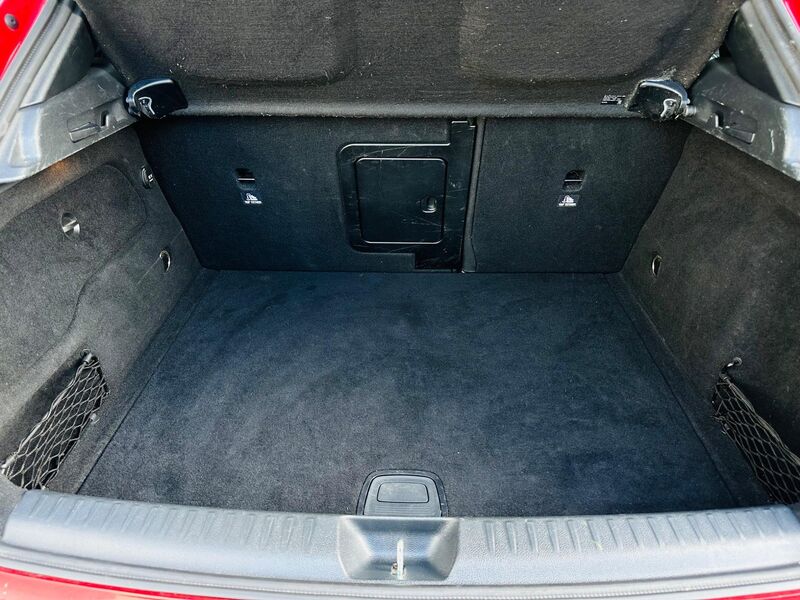 MERCEDES-BENZ GLA CLASS