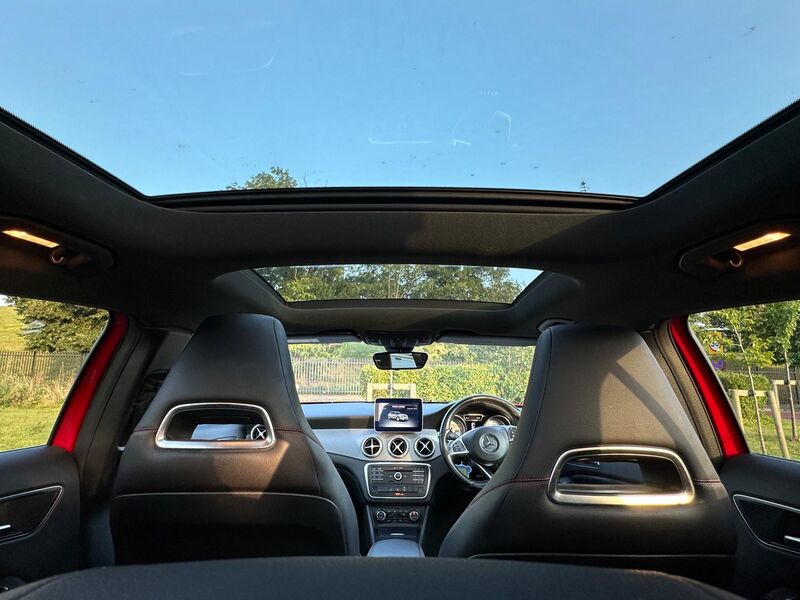 MERCEDES-BENZ GLA CLASS