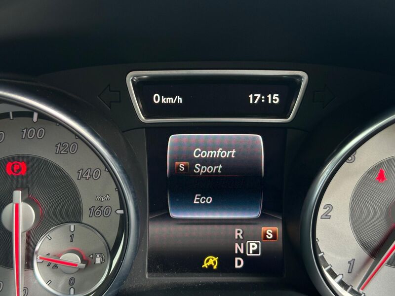 MERCEDES-BENZ GLA CLASS