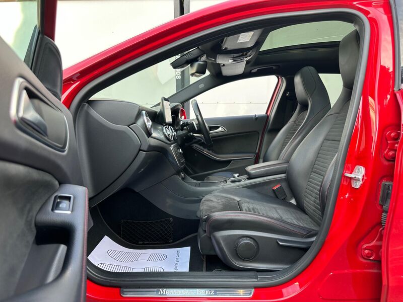 MERCEDES-BENZ GLA CLASS