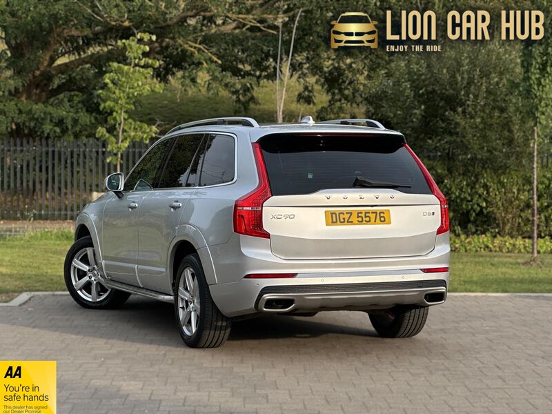VOLVO XC90
