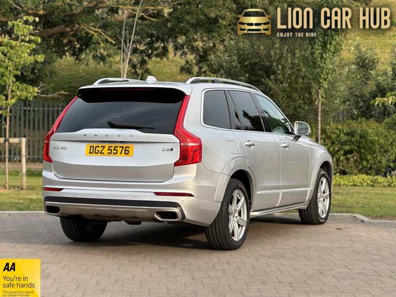 VOLVO XC90
