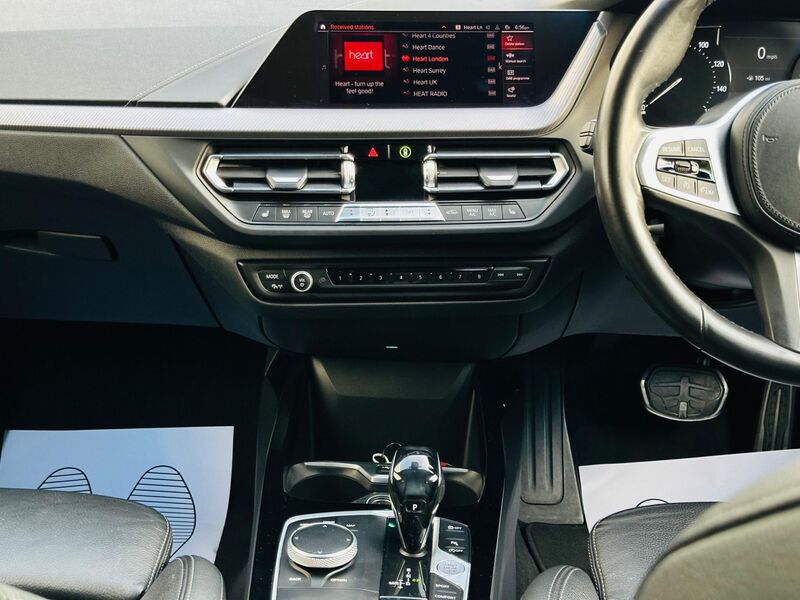 BMW 1 SERIES
