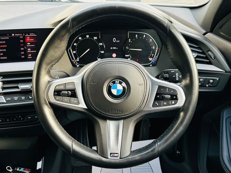 BMW 1 SERIES