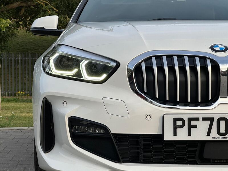 BMW 1 SERIES