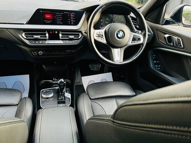 BMW 1 SERIES