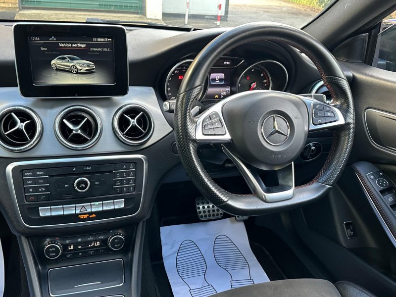 MERCEDES-BENZ CLA