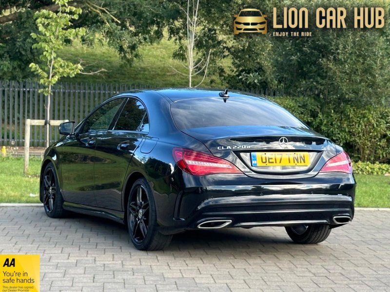 MERCEDES-BENZ CLA