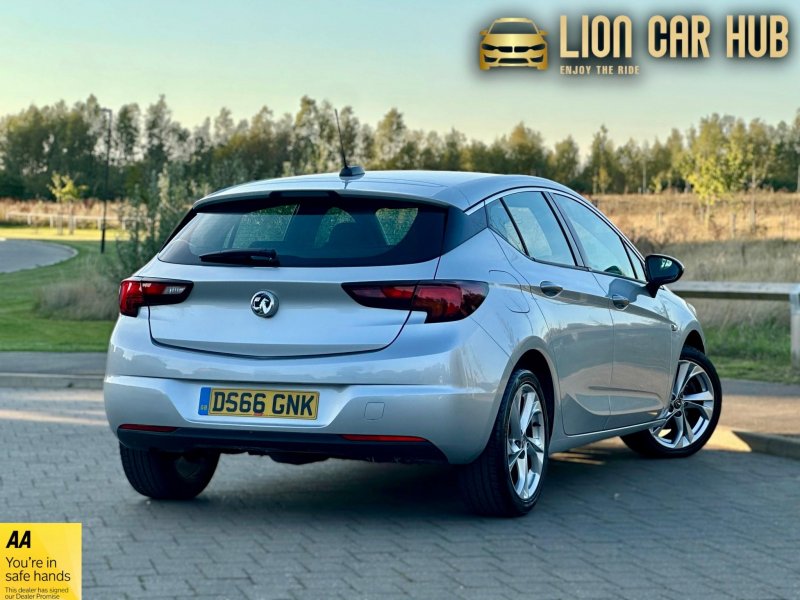 VAUXHALL ASTRA