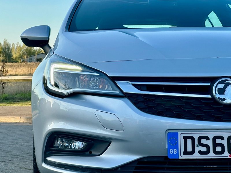VAUXHALL ASTRA