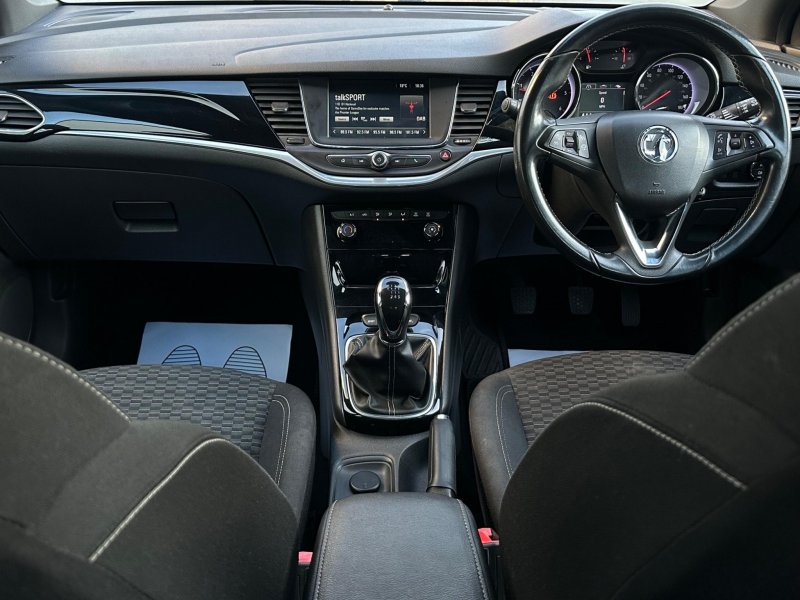 VAUXHALL ASTRA