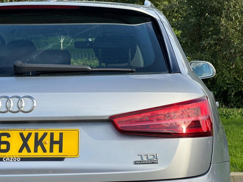 AUDI Q3