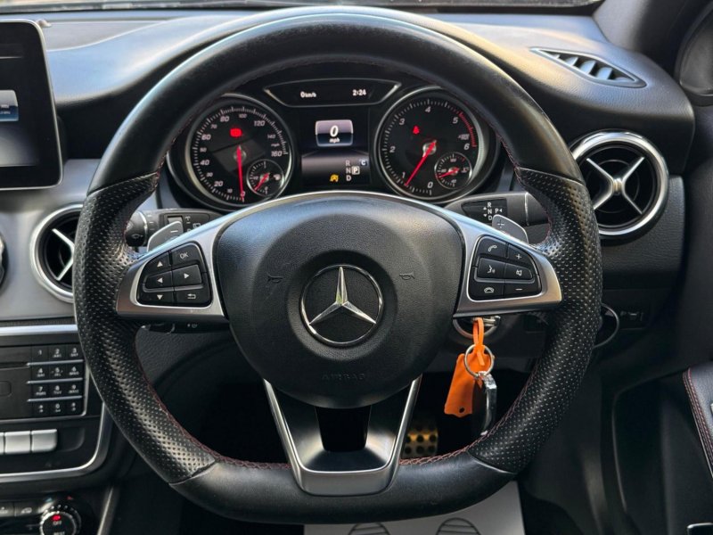 MERCEDES-BENZ GLA CLASS