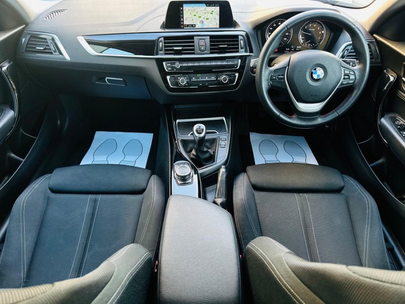BMW 1 SERIES