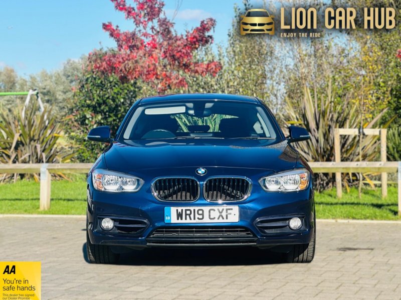 BMW 1 SERIES