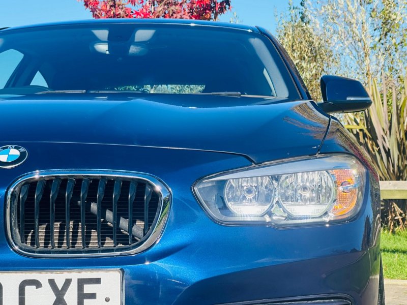 BMW 1 SERIES