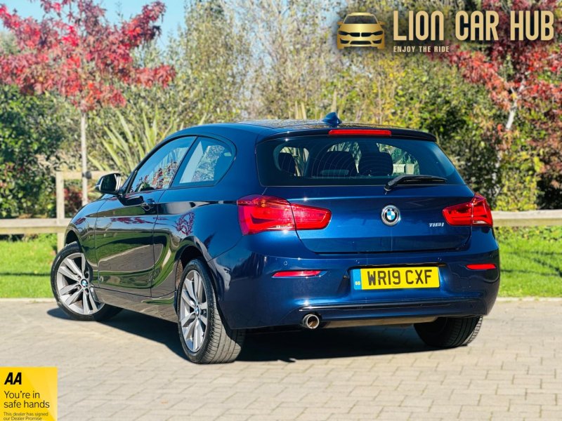 BMW 1 SERIES