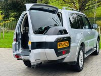 MITSUBISHI SHOGUN