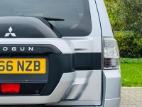 MITSUBISHI SHOGUN