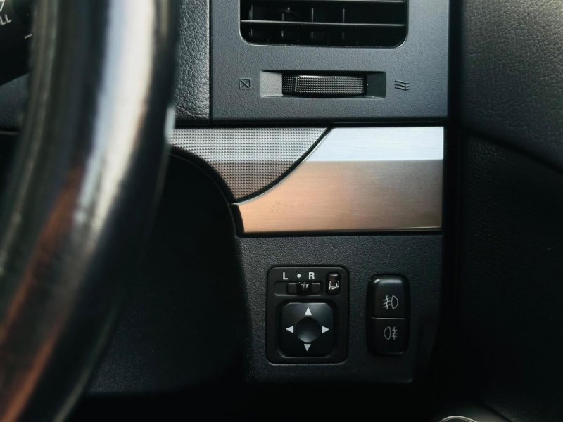 MITSUBISHI SHOGUN