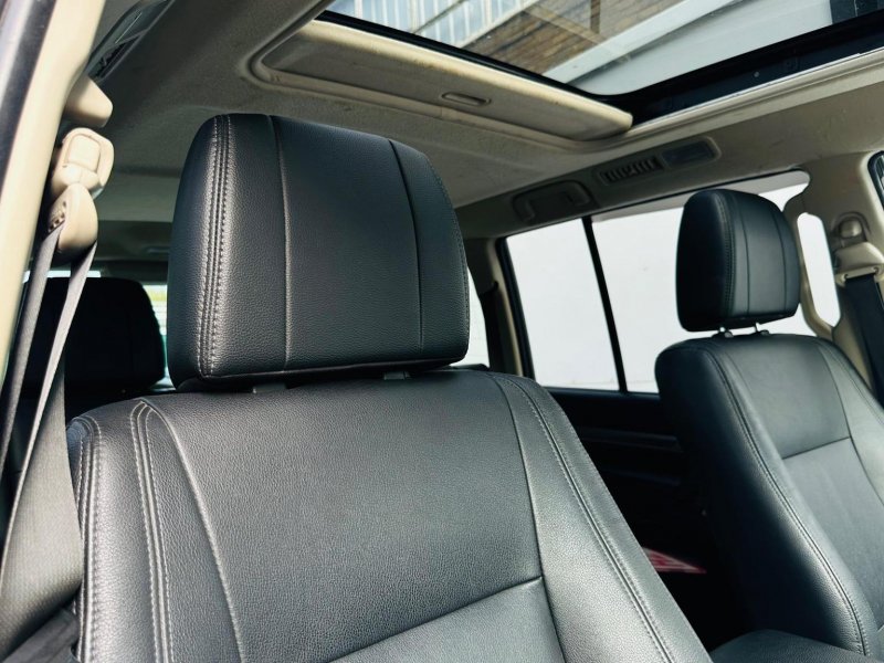 MITSUBISHI SHOGUN