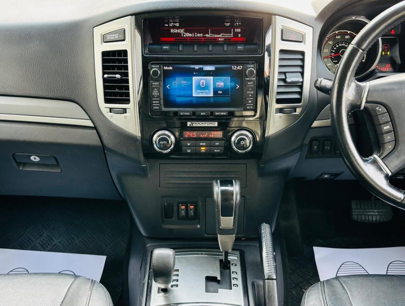MITSUBISHI SHOGUN