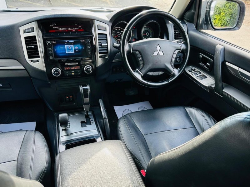 MITSUBISHI SHOGUN