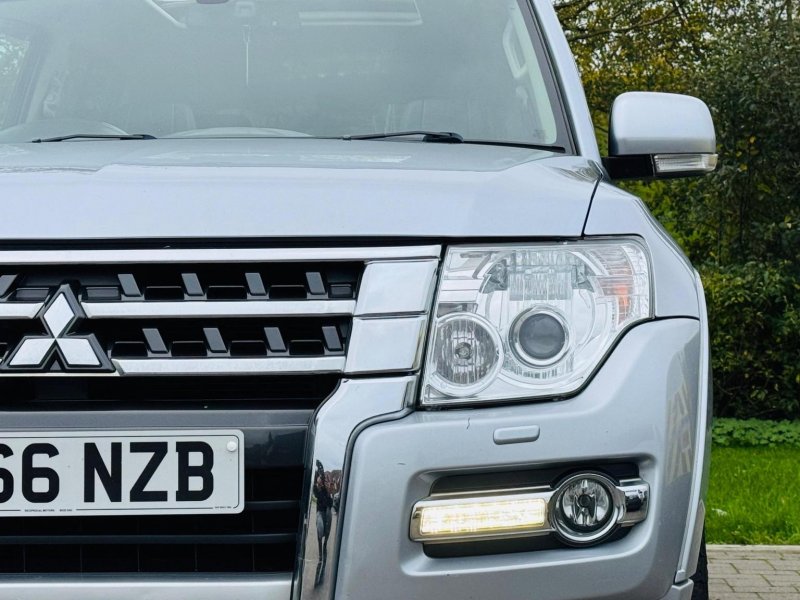 MITSUBISHI SHOGUN