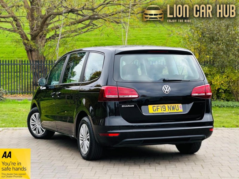 VOLKSWAGEN SHARAN