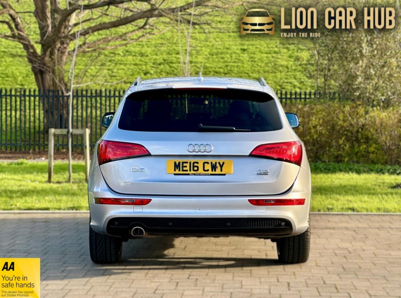 AUDI Q5