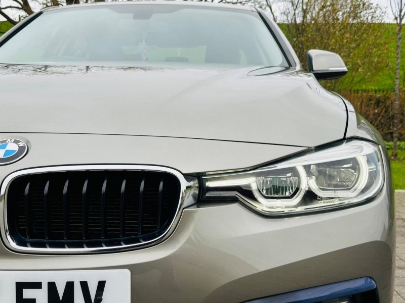 BMW 3 SERIES