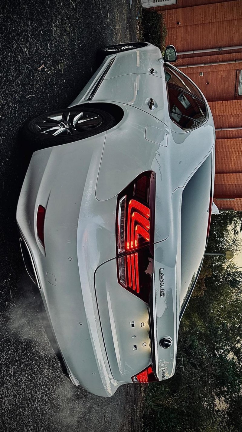 LEXUS LS