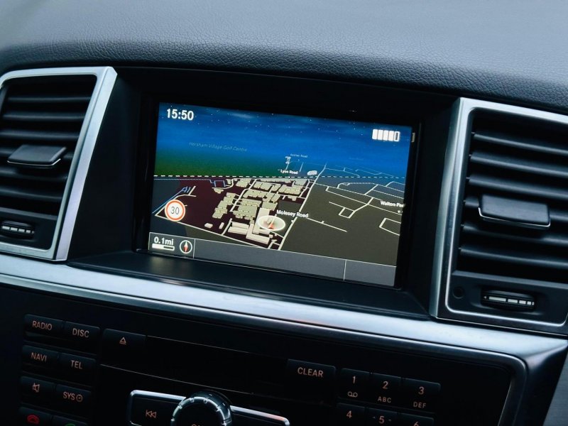 MERCEDES-BENZ M CLASS