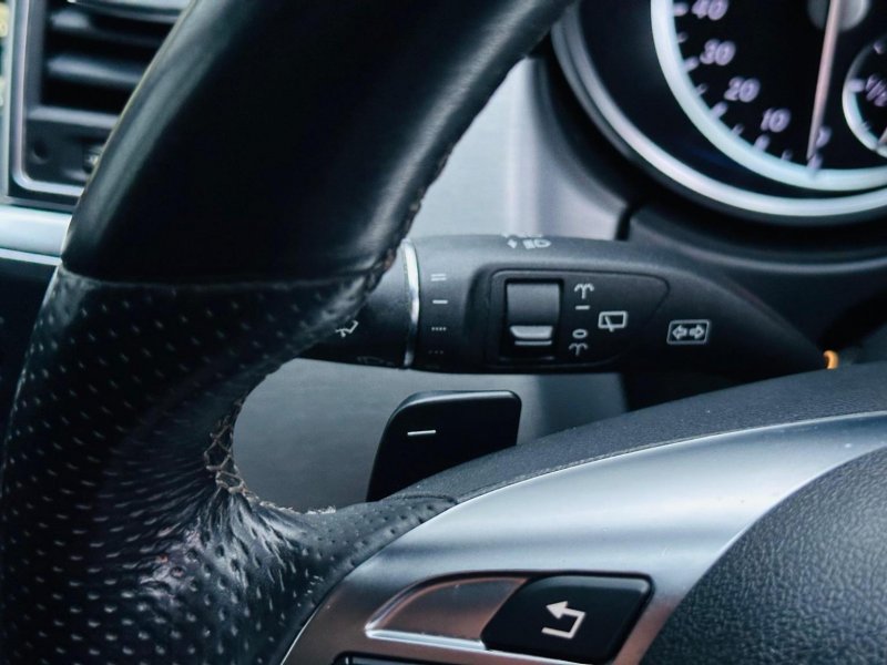 MERCEDES-BENZ M CLASS
