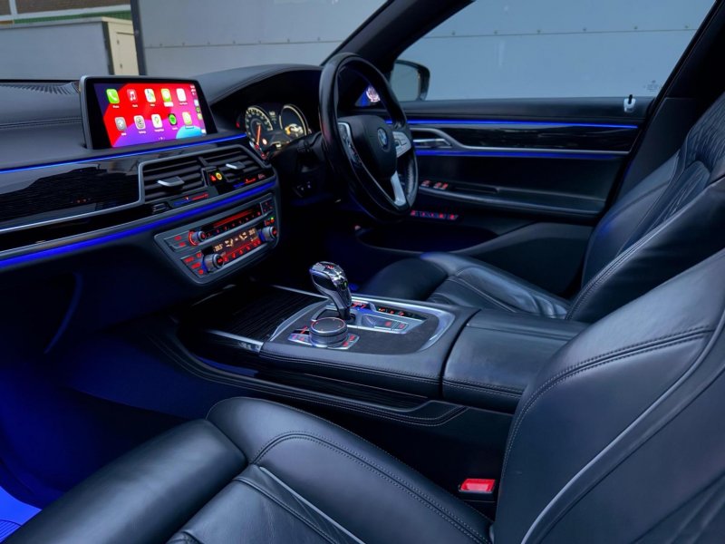 BMW 7 SERIES
