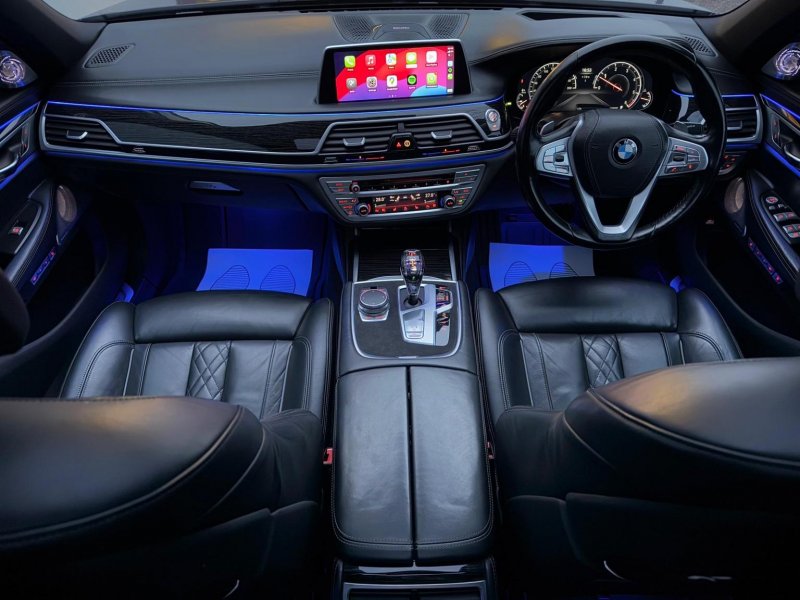 BMW 7 SERIES