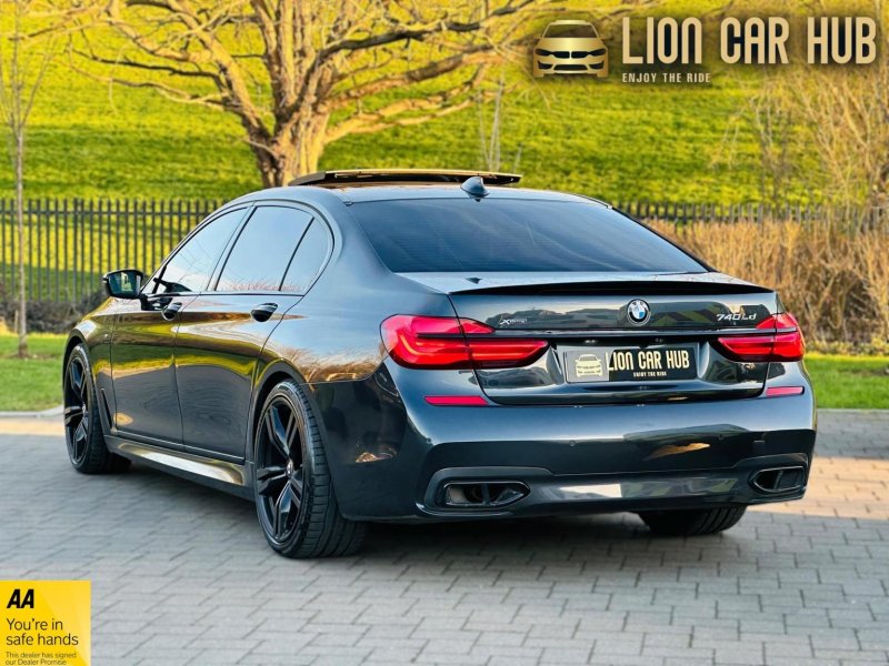 BMW 7 SERIES