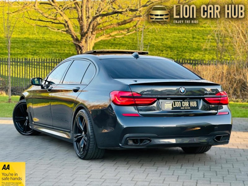 BMW 7 SERIES