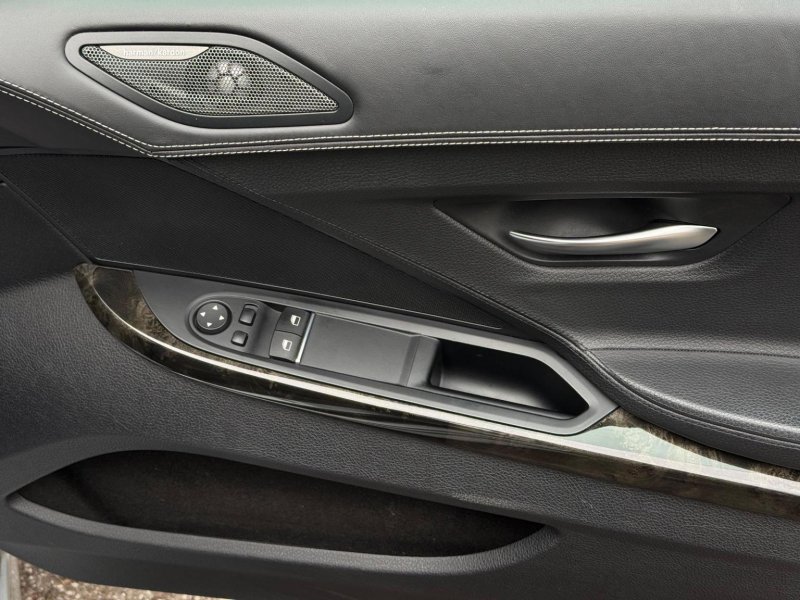 BMW 6 SERIES