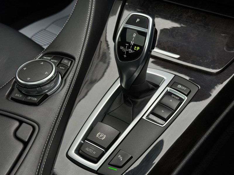 BMW 6 SERIES