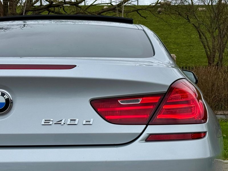 BMW 6 SERIES