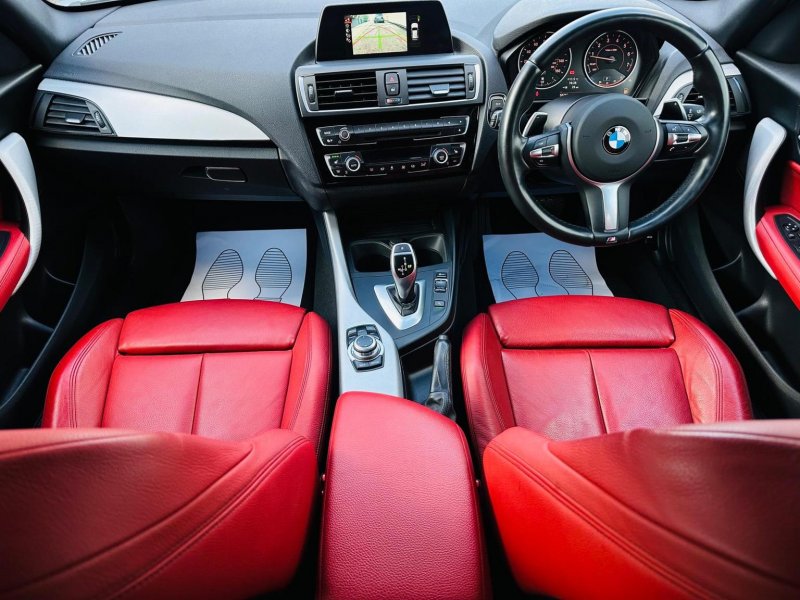 BMW 1 SERIES
