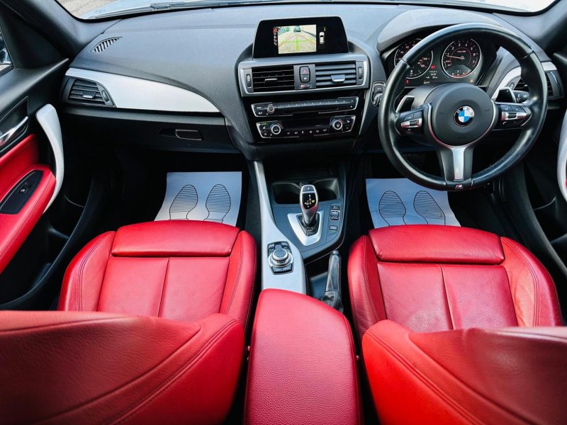 BMW 1 SERIES