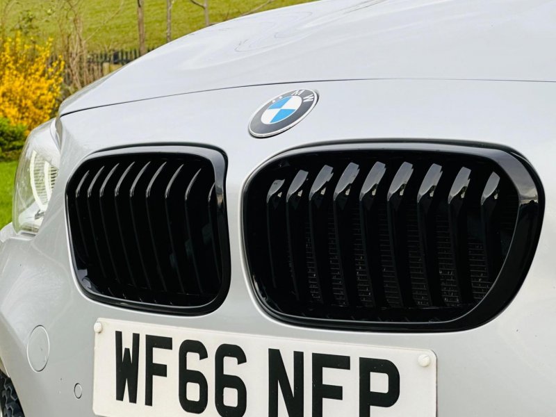 BMW 1 SERIES