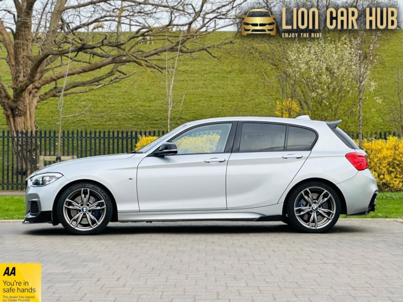 BMW 1 SERIES