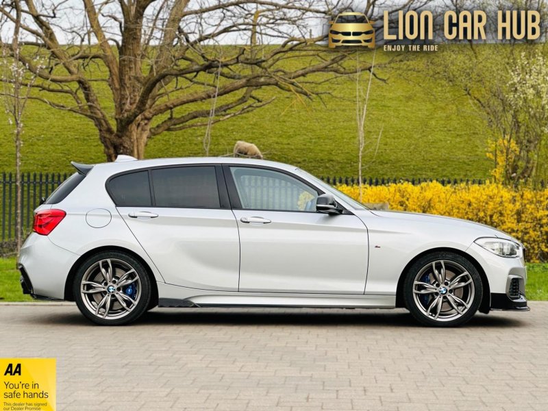 BMW 1 SERIES