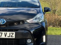 TOYOTA PRIUS+