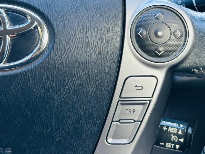 TOYOTA PRIUS+