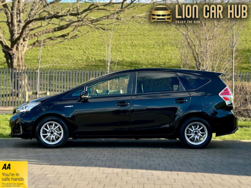 TOYOTA PRIUS+